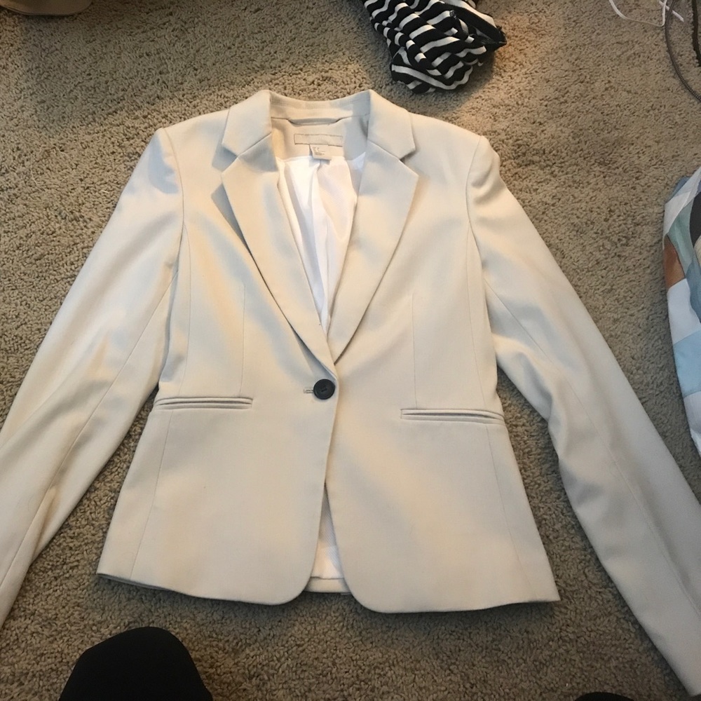 Brand new never worn cream blazer